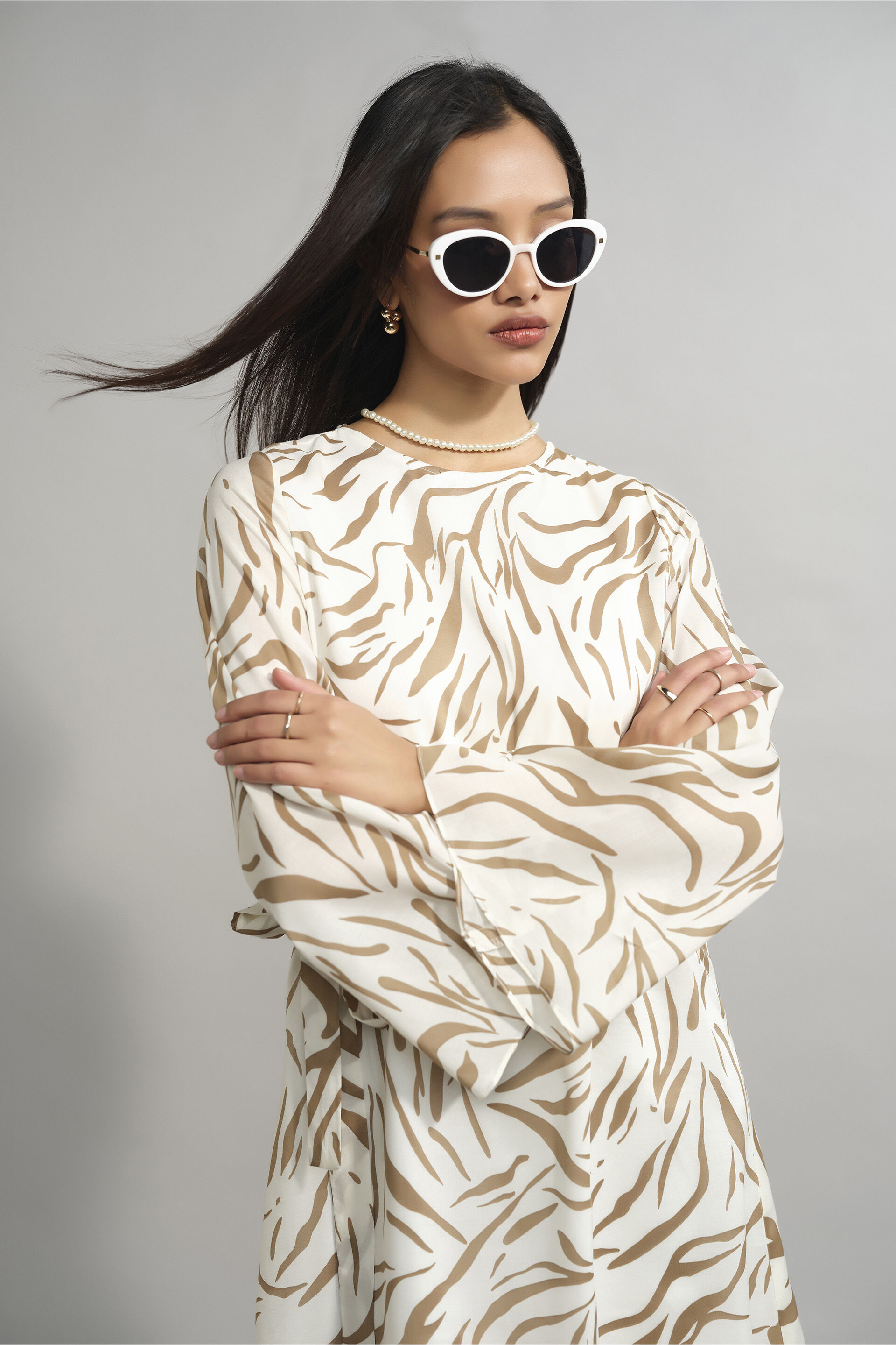 Illusory Dress, Beige, image 3